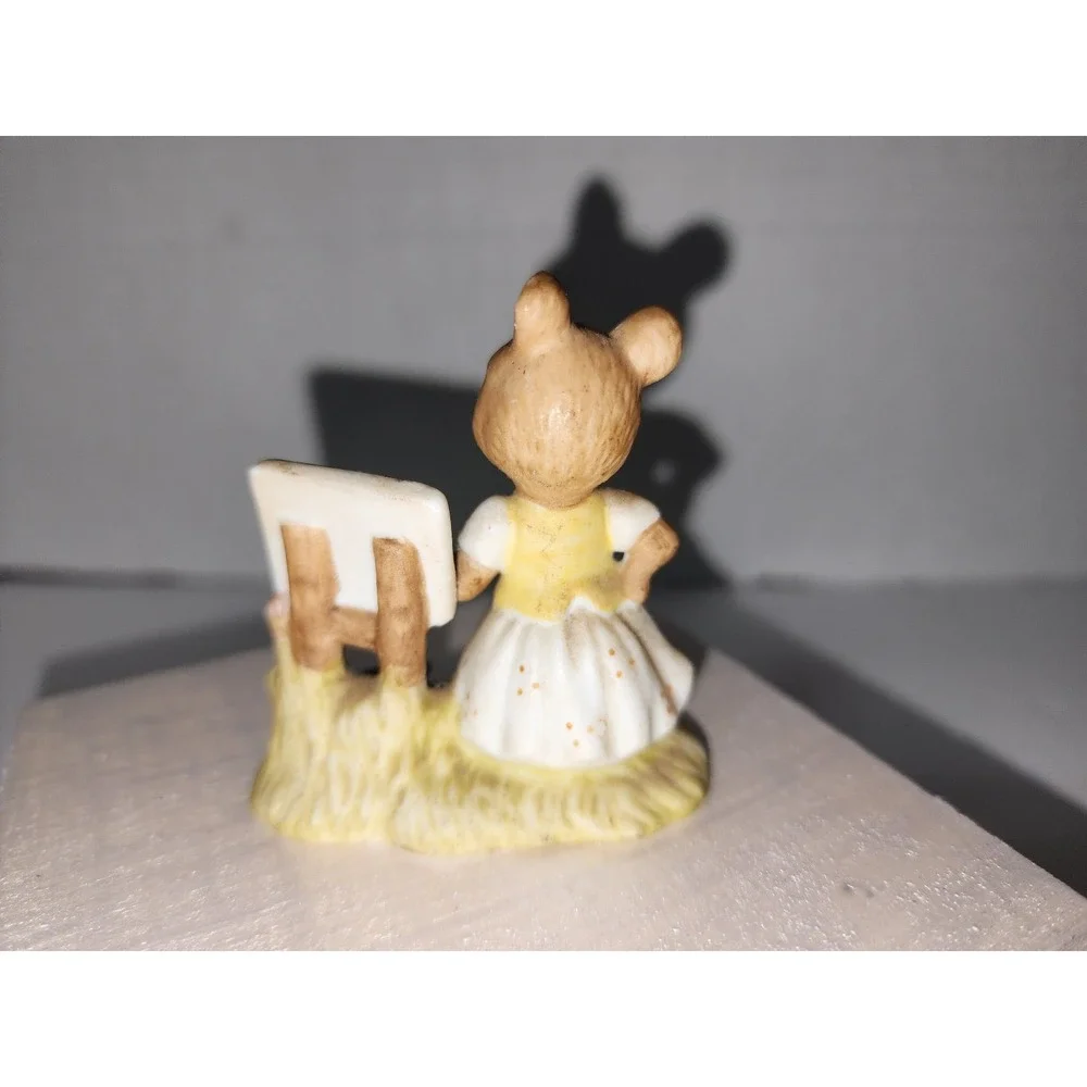 Vintage Enesco Mouse Mice are Nice‎ Teacher Bisque Figure 1976 Taiwan